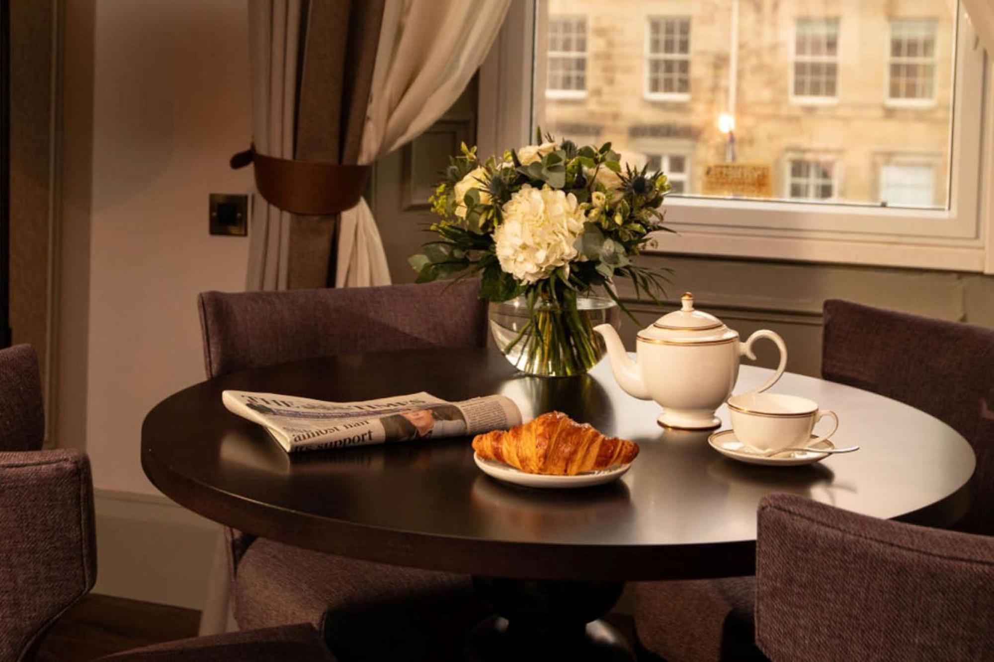 Hotel Intercontinental Edinburgh The George By Ihg Zewnętrze zdjęcie A table set for afternoon tea